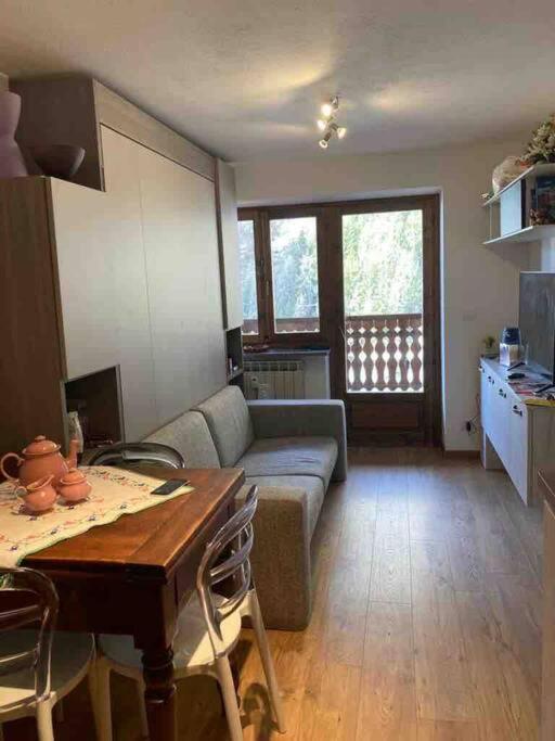 Appartamento Valtournenche Il Nido Екстер'єр фото